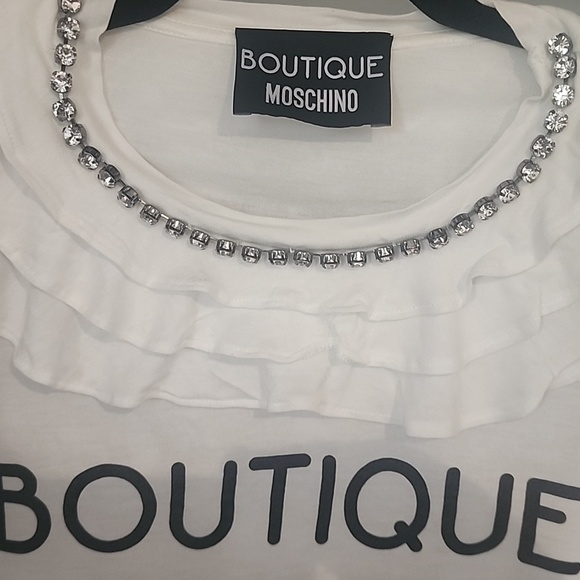 Moschino T-shirt - Picture 2 of 3